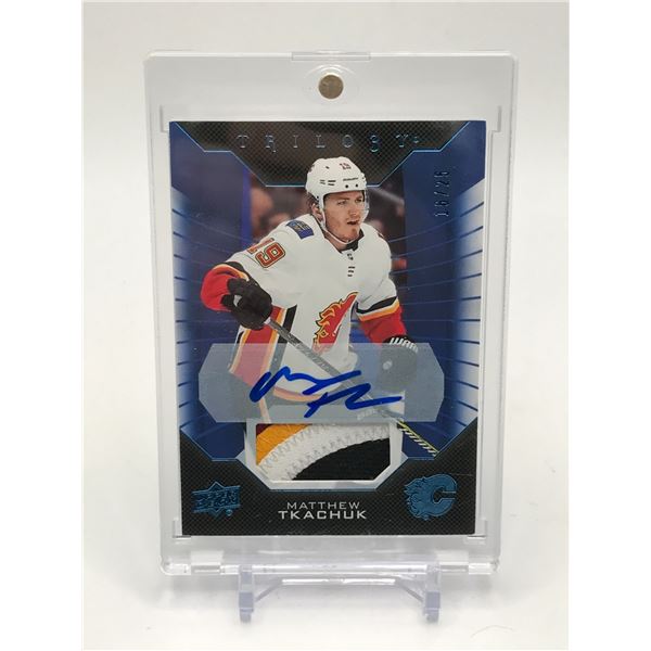 2019-20 UPPER DECK TRILOGY MATTHEW TKACHUK PATCH AUTO TRADING CARD 16/25