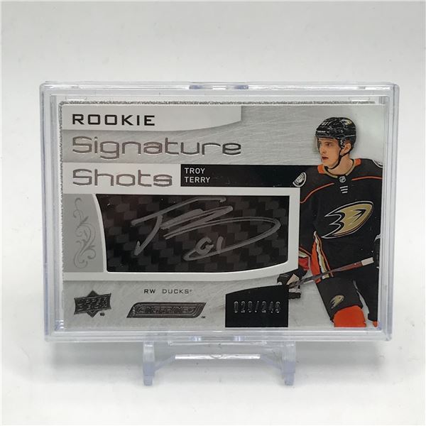 2018-19 UPPER DECK ENGRAINED ROOKIE SIGNATURE SHOTS TROY TERRY SIGNED STICK CARD 29/249