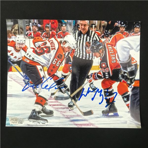 MARIO LEMIEUX AND WAYNE GRETZKY DUAL SIGNED 8 X 10 PICTURE - ACE COA