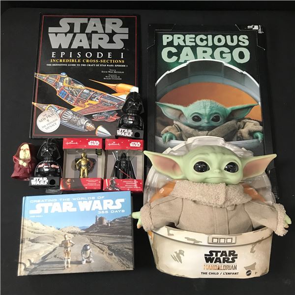 STAR WARS COLLECTIBLES LOT