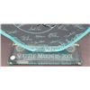 Image 3 : ICHIRO SUZUKI SIGNED 2001 SEATTLE MAINERS ACRYLIC AWARD (ICHIRO COA)