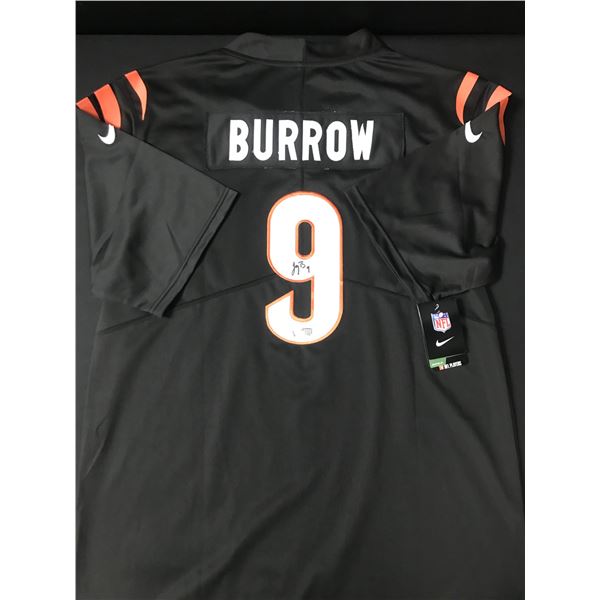 JOE BURROW SIGNED CINCINATTI BENGALS CUSTOM FOOTBALL JERSEY (ACE COA)