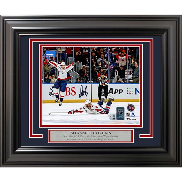 ALEXANDER OVECHKIN SIGNED AND FRAMED PICTURE - FANATICS COA