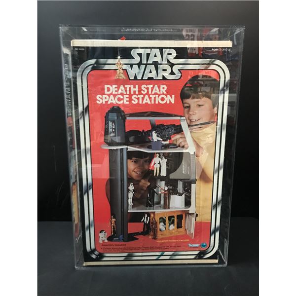RARE 1978 KENNER STAR WARS PLAYSET DEATH STAR STATION - AFA GRADE 70