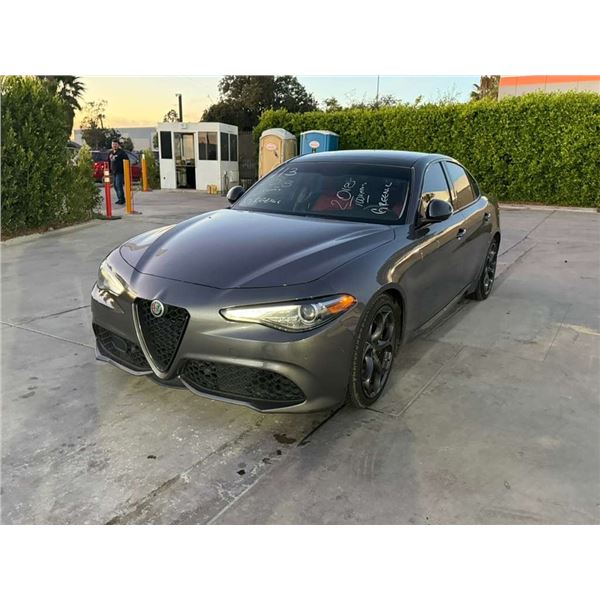 ALFA  GIULIA 2018 T-2 DAYS