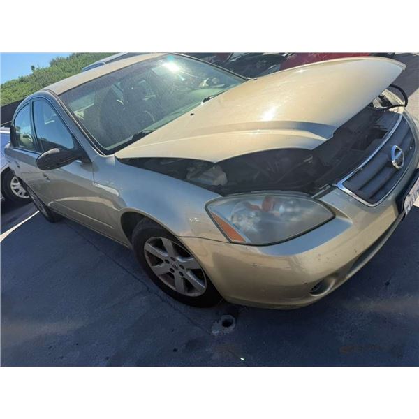 NISS ALTIMA 2003 T-TMU