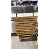 Image 3 : 3 PCS WOODEN SLATE STYLE FOLDING OUTDOOR BISTRO SET INCLUDING: FOLDING TABLE & 2 FOLDING CHAIRS