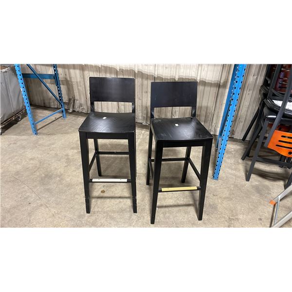 PAIR OF BLACK WOOD FRAMED SOLID BACK COMMERCIAL RESTAURANT BAR CHAIRS