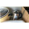 Image 5 : HAMILTON BEACH STAINLESS STEEL ELECTRIC DEHYDRATOR, RICE MASTER 25 CUP ELECTRIC RICE COOKER, DIGITAL