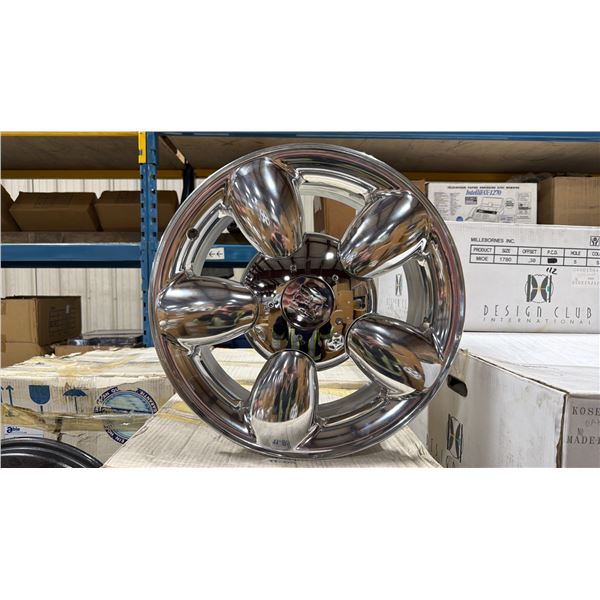 SET OF 4 DESIGN CLUB INTERNATIONAL 18X8 CHROME 5 BOLT VINTAGE PROFESSIONAL VEHICLE RIMS