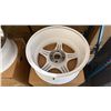 Image 4 : SET OF 4 JWL VIA JAWA 15X6 1/2 -JJ WHITE / SILVER 4 BOLT VINTAGE PROFESSIONAL VEHICLE RIMS