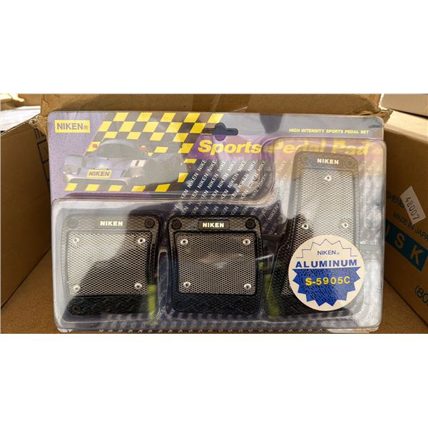 BOX OF NIKEN VINTAGE STYLE HIGH QUALITY PROFESSIONAL VEHICLE SPORT PEDAL PAD SETS