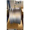 Image 3 : SET OF 4 JWL VIA ALPHA PRESTIGE SERIES 17X7 1/2 -JJ SILVER 5 BOLT VINTAGE PROFESSIONAL VEHICLE RIMS
