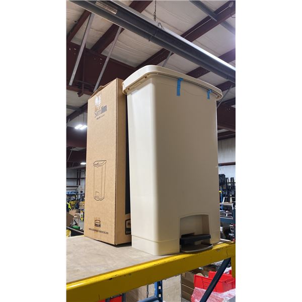 RUBBERMAID COMMERCIAL SLIMJIM 68L STEP-ON WASTE RECEPTACLE *IN BOX*