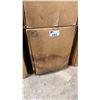 Image 2 : LARGE BOX OF BROWN STRIPED FUZZY PROFESSIONAL CAR SEAT BASE CUSHIONS