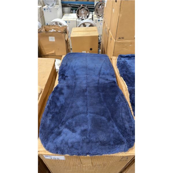 LARGE BOX OF BLUE FUZZY PROFESSIONAL CAR SEAT COVERS