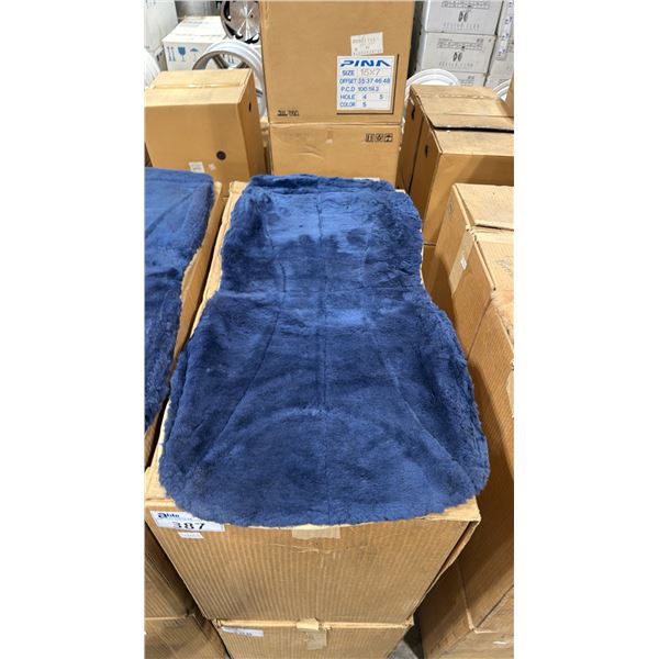 LARGE BOX OF BLUE FUZZY PROFESSIONAL CAR SEAT COVERS