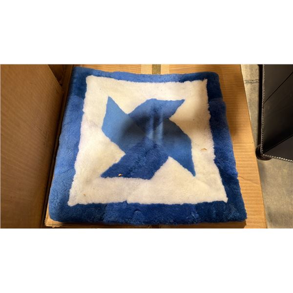 LARGE BOX OF BLUE PRINT FUZZY PROFESSIONAL CAR SEAT BASE CUSHIONS