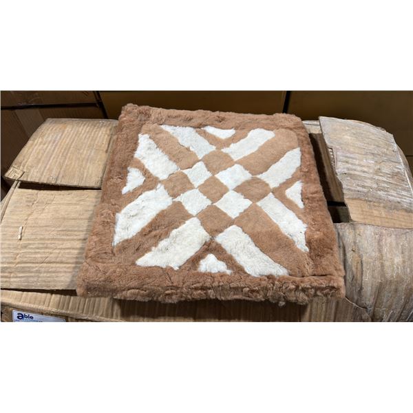 LARGE BOX OF LIGHT BROWN CHECKER PRINT FUZZY PROFESSIONAL CAR SEAT BASE CUSHIONS