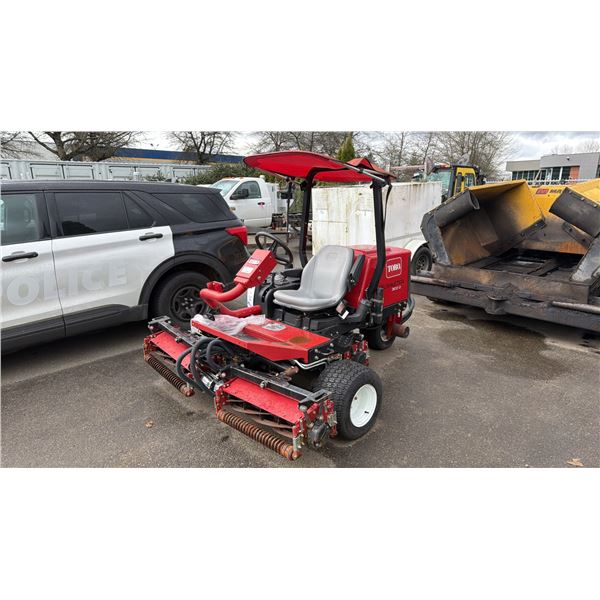 2009 TORO REEL MASTER 3100-D MOWER, RED, VIN 290000107,