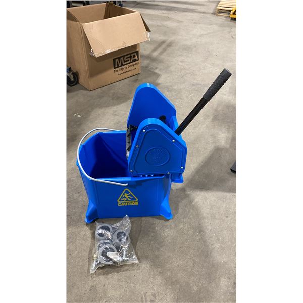 2 VILEDA MARINO BLUE MOBILE 25L COMMERCIAL MOP BUCKETS & 4 MOP HANDLES