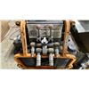 Image 4 : STANLEY HP-1 COMPACT PORTABLE HYDRAULIC POWER UNIT WITH 18HP VANGUARD V-TWIN ENGINE