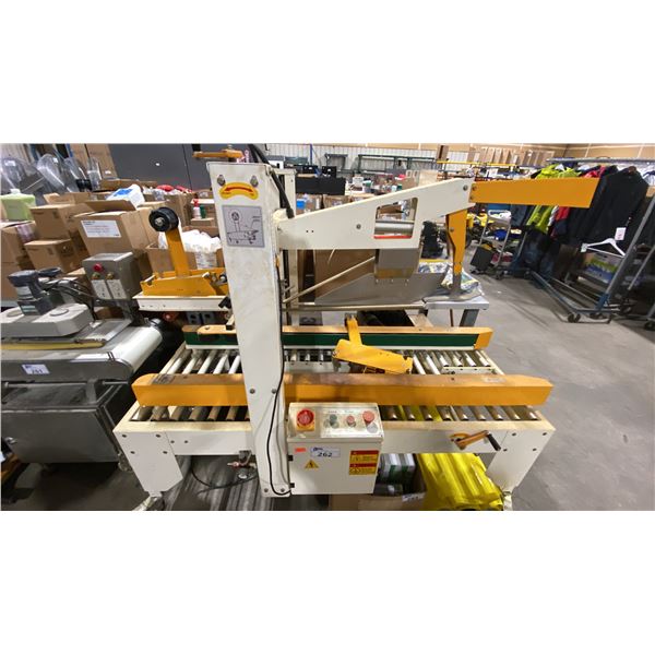 WHITE / YELLOW ADJUSTABLE MOBILE ELECTRIC INDUSTRIAL BOX PACKAGING SYSTEM