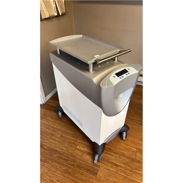 ZIMMER CRYO 6 SKIN COOLING SYSTEM DEVICE
