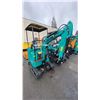 Image 4 : AGT INDUSTRIAL H15R TEAL GAS POWERED 13.5HP RUBBER TRACK MINI EXCAVATOR WITH ATTACHED DIGGING