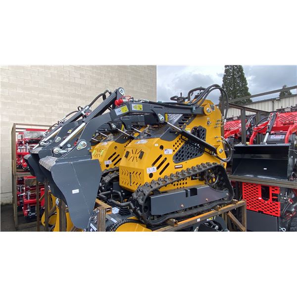 SDLANCH SDLL60 YELLOW GAS POWERED MINI STAND ON SKID STEER WITH 7" RUBBER TRACKS & TOOLBOX