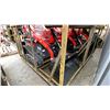 Image 2 : AGT INDUSTRIAL YSRT14 RED GAS POWERED RUBBER TRACK RIDE ON HYDRAULIC MINI SKID STEER/LOADER WITH