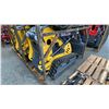 Image 2 : SDLANCH SDLL60 YELLOW GAS POWERED MINI STAND ON SKID STEER WITH 7" RUBBER TRACKS & TOOLBOX