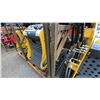 Image 2 : SDLANCH SDLL60 YELLOW GAS POWERED MINI STAND ON SKID STEER WITH 7" RUBBER TRACKS & TOOLBOX