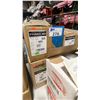 Image 3 : 4 CASES OF DUPONT TYVEK 400 WHITE COVERALLS, 25 PER CASE, 1 CASE MEDIUM, 1 CASE 4X & 2 CASES MEDIUM