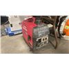 Image 2 : HONDA EU2000 GAS POWERED INDUSTRIAL SILENT PORTABLE INVERTER GENERATOR