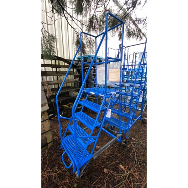 CANWAY 5H BLUE METAL 5' INDUSTRIAL MOBILE WAREHOUSE STAIRS