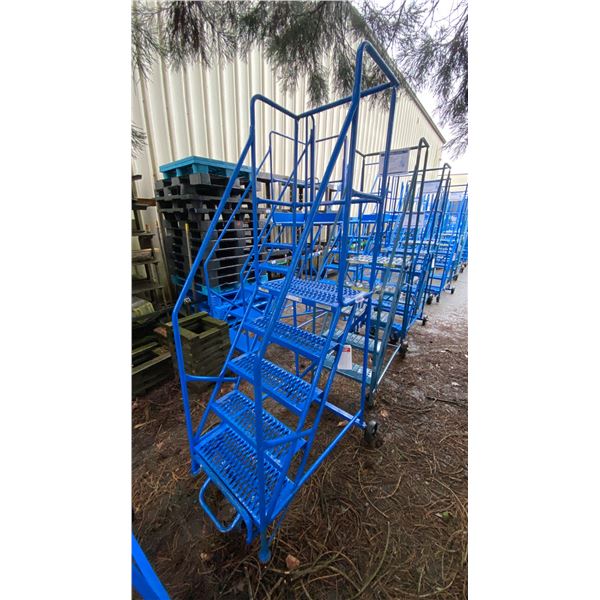 CANWAY 5H BLUE METAL 5' INDUSTRIAL MOBILE WAREHOUSE STAIRS