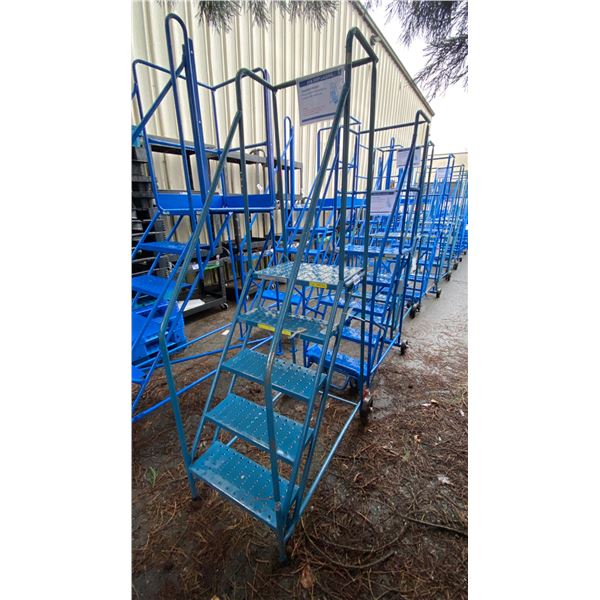 KLETON B24O5H BLUE METAL 5' INDUSTRIAL MOBILE WAREHOUSE STAIRS