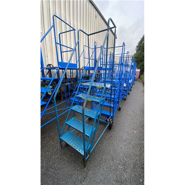 KLETON B24O5H BLUE METAL 5' INDUSTRIAL MOBILE WAREHOUSE STAIRS