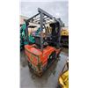 Image 3 : TOYOTA 7FBEU20 ORANGE 2300 LB CAPACITY ELECTRIC FORKLIFT, 240" 4 STAGE MAST, SOLID TIRES, SIDE SHIFT