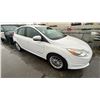 Image 4 : 2014 FORD FOCUS ELECTRIC, 4DR HATCHBACK, WHITE, VIN 1FADP3R47EL120703,