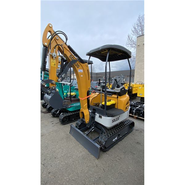 SDLANCH SDLE20 YELLOW DIESEL POWERED RUBBER TRACK MINI EXCAVATOR WITH ATTACHED DIGGING BUCKET,