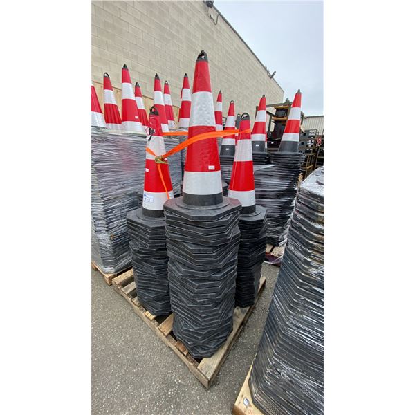 PALLET OF RED REFLECTIVE COMMERCIAL INDUSTRIAL TRAFFIC CONES