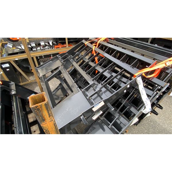 MOWER KING SA-100 HEAVY DUTY 48" PALLET FORK SKID STEER ATTACHMENT