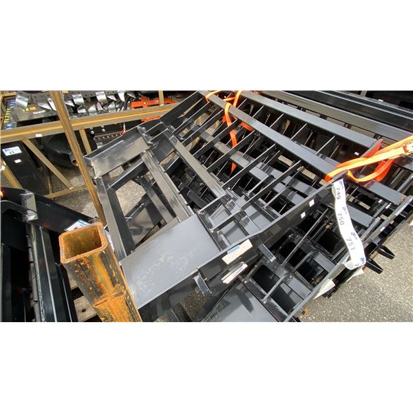MOWER KING SA-100 HEAVY DUTY 48" PALLET FORK SKID STEER ATTACHMENT