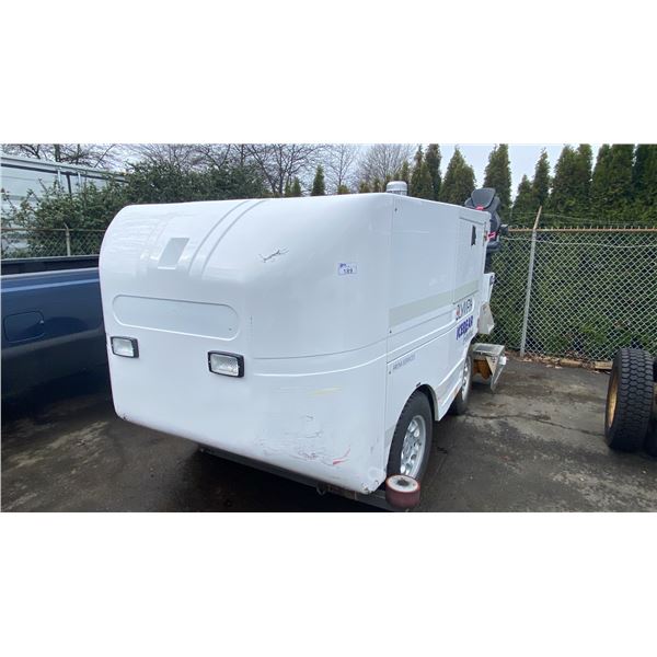 2012 OLYMPIA ICE BEAR ELECTRIC ZAMBONI, WHITE, VIN RIB120343103,