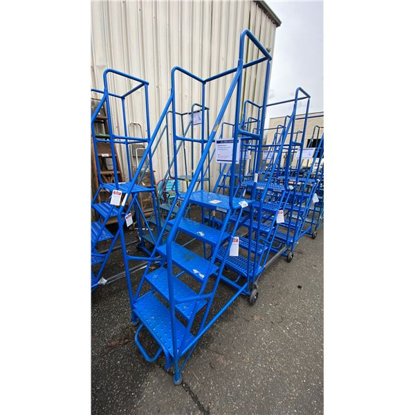 CANWAY 5H BLUE METAL 5' INDUSTRIAL MOBILE WAREHOUSE STAIRS
