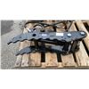 Image 2 : 3 BLACK MINI EXCAVATOR CLAW ATTACHMENTS
