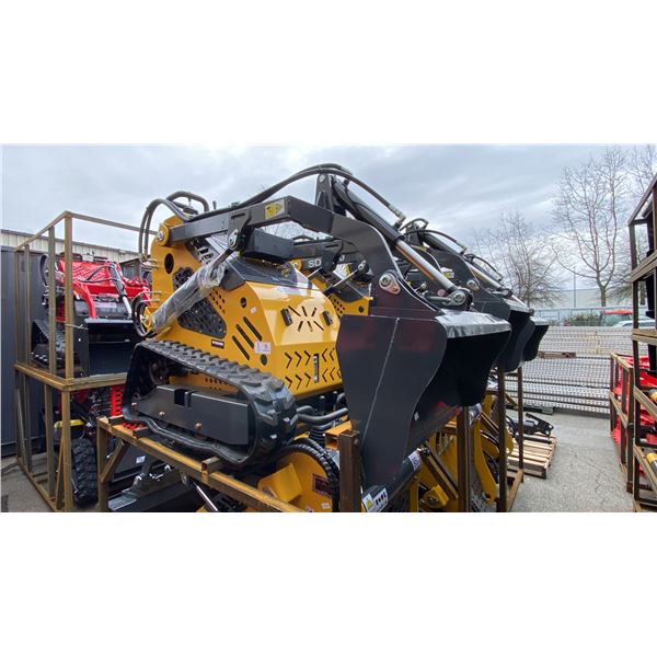 SDLANCH SDLL60 YELLOW GAS POWERED MINI STAND ON SKID STEER WITH 7" RUBBER TRACKS & TOOLBOX