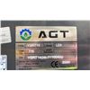 Image 5 : AGT INDUSTRIAL YSRT14 RED GAS POWERED RUBBER TRACK RIDE ON HYDRAULIC MINI SKID STEER/LOADER WITH